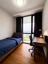 The Trilinq (D5), Condominium #613690081